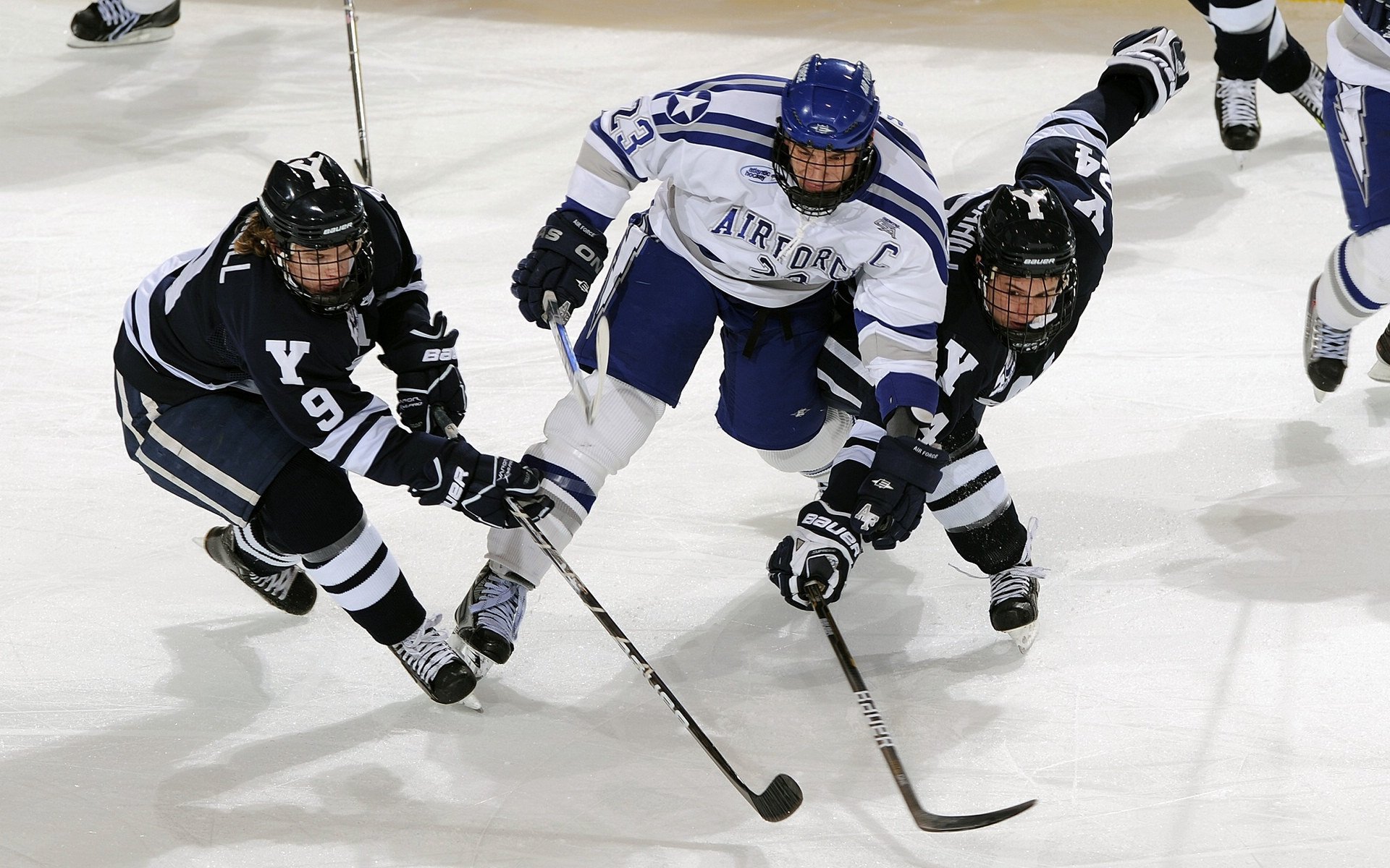 瑞士国家队发布冬奥雪地战术手册：走直线，不滑倒，瑞士冬运会